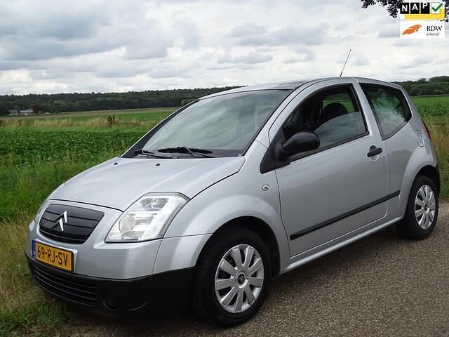 Grijs Gebruikt 2005 Citroën C2 Hatchback | € 3.900 - Afbeelding 1/4