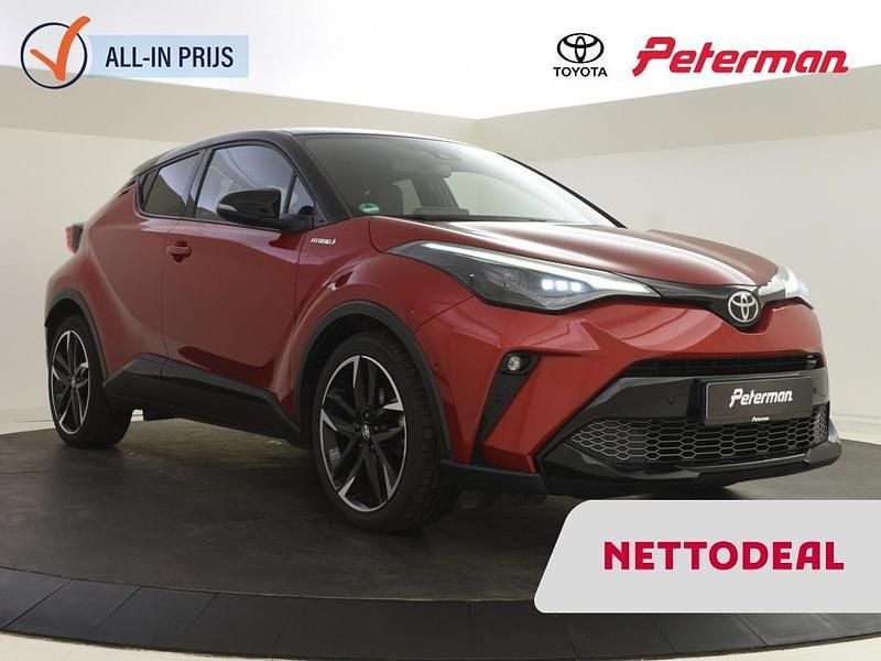 Rood Gebruikt 2021 Toyota C-HR Sport SUV | € 23.999 (Eerlijke prijs) - Afbeelding 1/4
