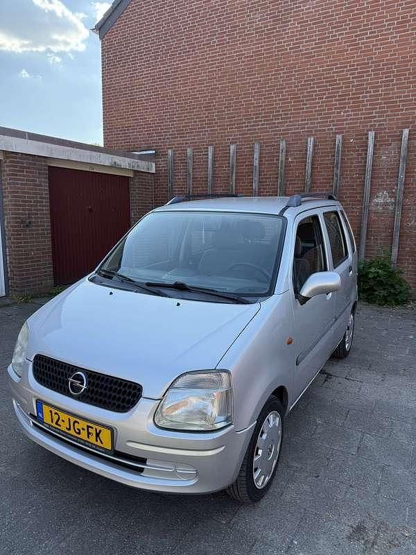 Grijs Gebruikt 2002 Opel Agila Comfort Hatchback | € 650 (Eerlijke prijs) - Afbeelding 1/4