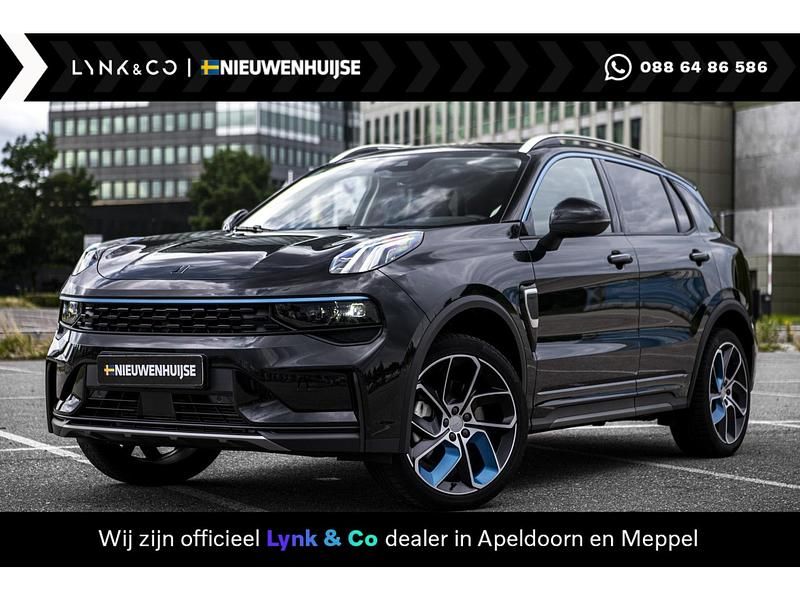 Zwart Gebruikt 2023 Lynk & Co 01 SUV | € 26.899 (Eerlijke prijs) - Afbeelding 1/4