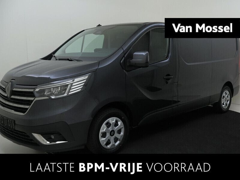 Zwart Nieuw 2024 Renault Trafic Van | € 31.345 - Afbeelding 1/4