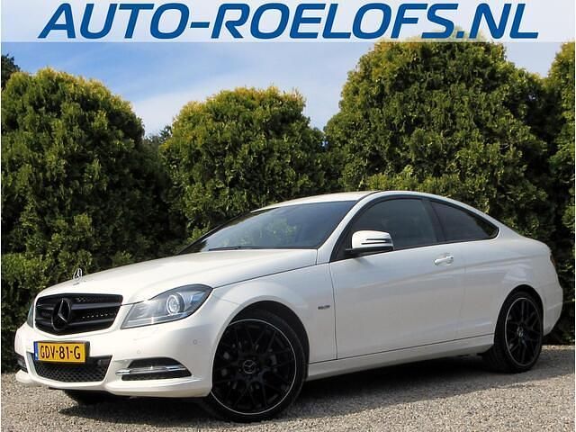 Wit Gebruikt 2011 Mercedes C180 Coupé | € 12.890 (Duur) - Afbeelding 1/4