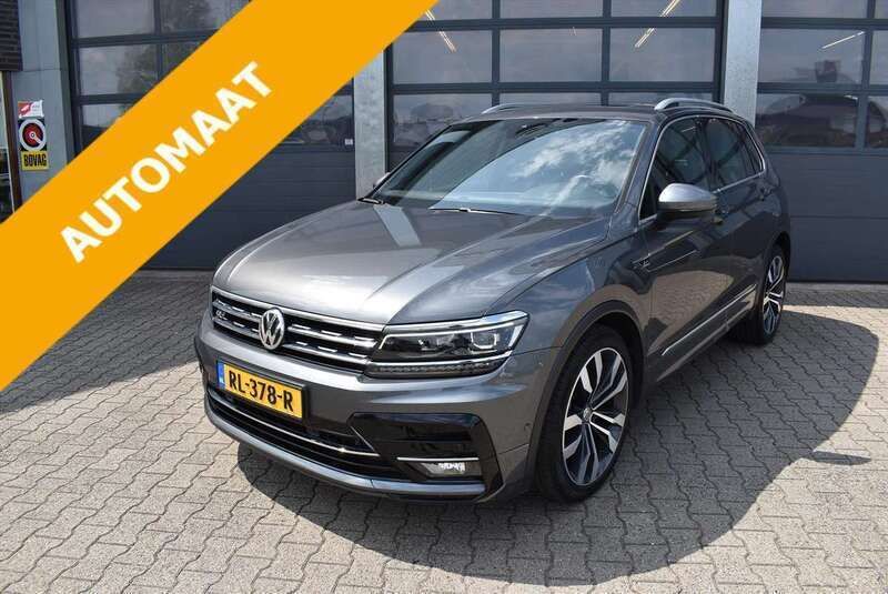 Grijs Gebruikt 2018 VW Tiguan Highline SUV | € 30.835 (Iets duurder) - Afbeelding 1/4