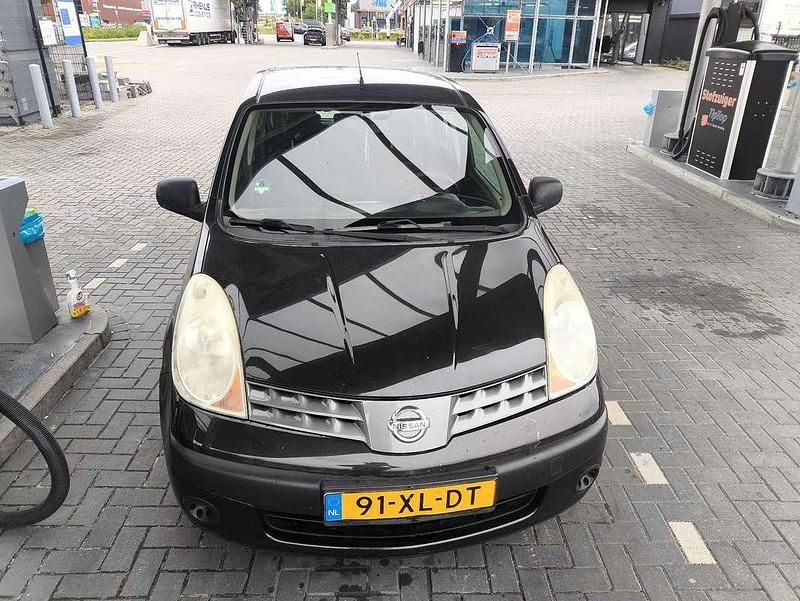 Zwart Gebruikt 2007 Nissan Note Pure MPV | € 1.200 (Goede deal) - Afbeelding 1/4