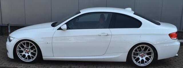 Wit Gebruikt 2008 BMW 320 Coupé | € 9.500 (Duur) - Afbeelding 1/4