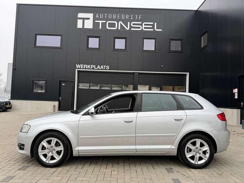 Occasion Audi A3 Sportback Attraction 105 PK (77 kW) 2010 Grijs Hatchback