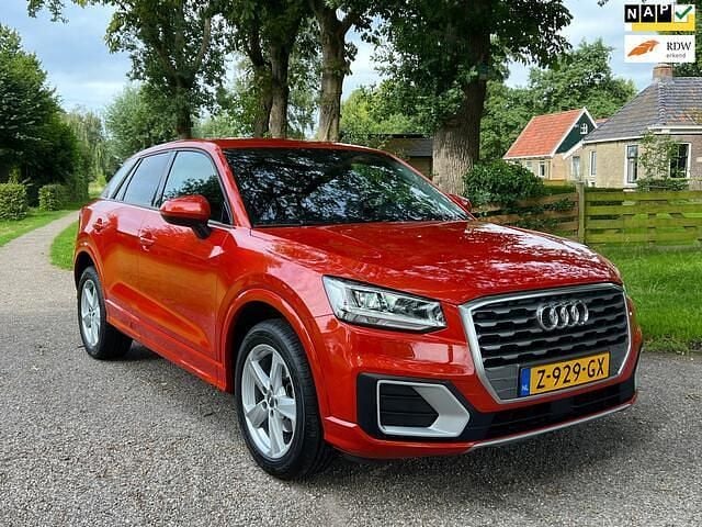 Oranje Gebruikt 2019 Audi Q2 Design SUV | € 18.975 (Goede deal) - Afbeelding 1/4