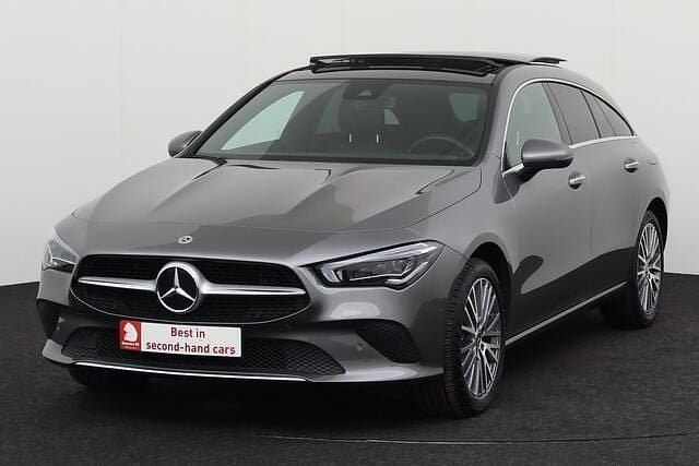 Grijs Gebruikt 2023 Mercedes CLA250 Business Sedan | € 33.995 (Super prijs) - Afbeelding 1/4