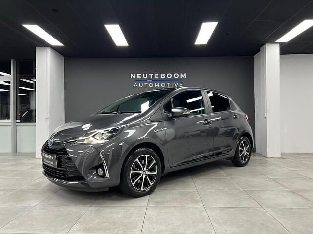 Occasion Toyota Yaris 102 PK (75 kW) 2019 Grijs Hatchback