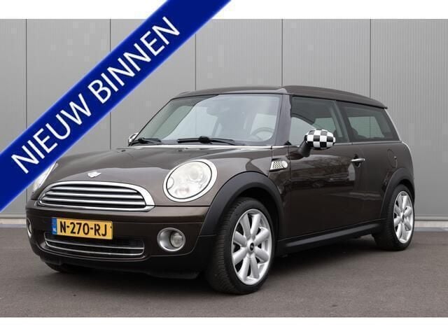 Bruin, metallic lak Gebruikt 2008 Mini Cooper Clubman Stationwagen | € 6.445 (Eerlijke prijs) - Afbeelding 1/4