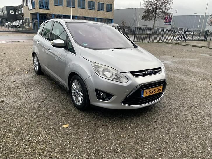 Grijs (metallic) Occasion 2013 Ford C-MAX Titanium MPV | € 6.250 (Iets duurder) - Afbeelding 1/4
