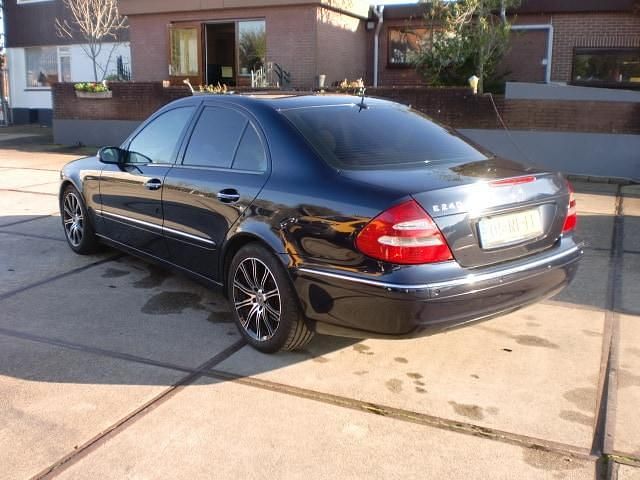 Occasion Mercedes E240 177 PK (130 kW) 2003 Blauw (metallic) Sedan