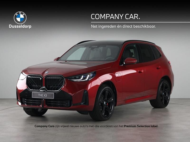 Rood Occasion 2025 BMW X3 M Sport SUV | € 89.217 - Afbeelding 1/4