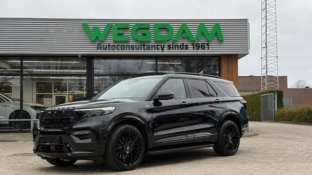 Zwart Gebruikt 2024 Ford Explorer ST-Line SUV | € 67.870 (Eerlijke prijs) - Afbeelding 1/4