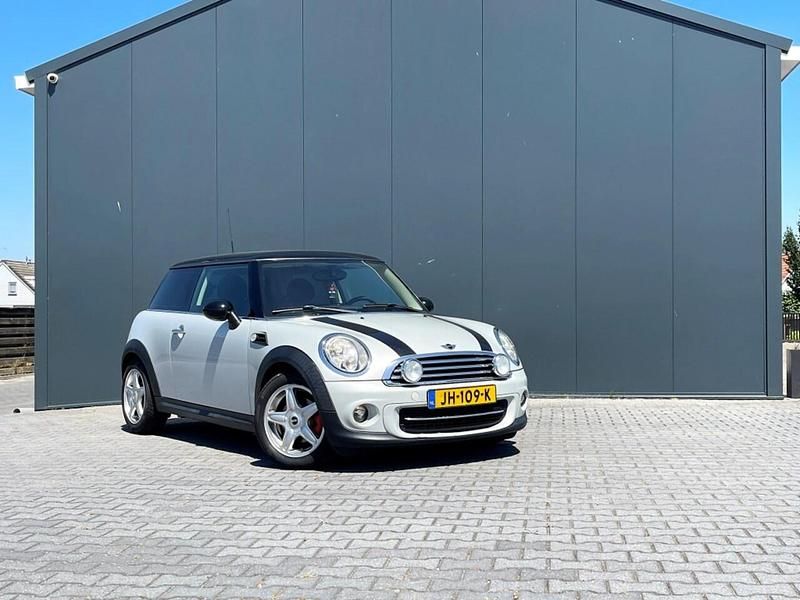 Wit Gebruikt 2011 Mini Cooper Hatchback | € 5.500 - Afbeelding 1/4