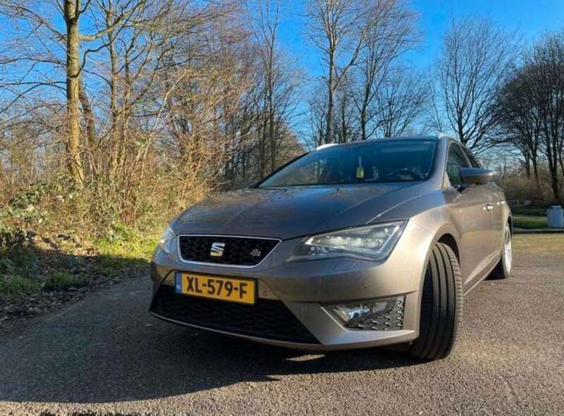 Grijs Gebruikt 2014 Seat Leon FR Stationwagen | € 9.000 (Eerlijke prijs) - Afbeelding 1/4