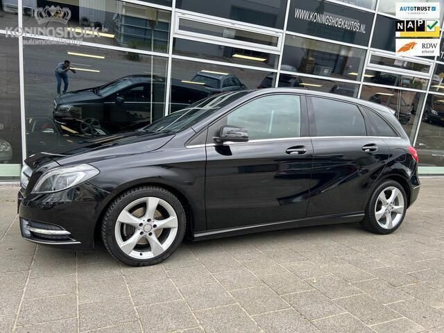 Zwart Gebruikt 2014 Mercedes B200 Ambition MPV | € 11.950 (Goede deal) - Afbeelding 1/4