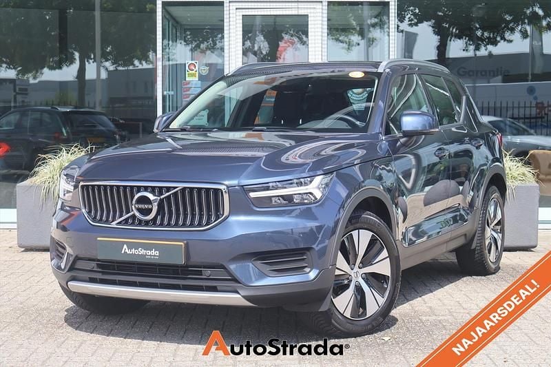 Blauw Gebruikt 2021 Volvo XC40 Inscription SUV | € 26.700 (Super prijs) - Afbeelding 1/4