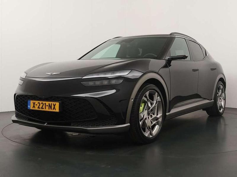 Zwart Gebruikt 2022 Genesis GV60 Sport Plus SUV | € 34.000 - Afbeelding 1/4