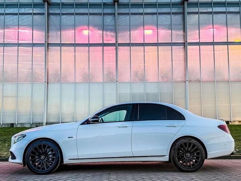 Wit Gebruikt 2018 Mercedes E350 Sedan | € 31.725 (Eerlijke prijs) - Afbeelding 1/4