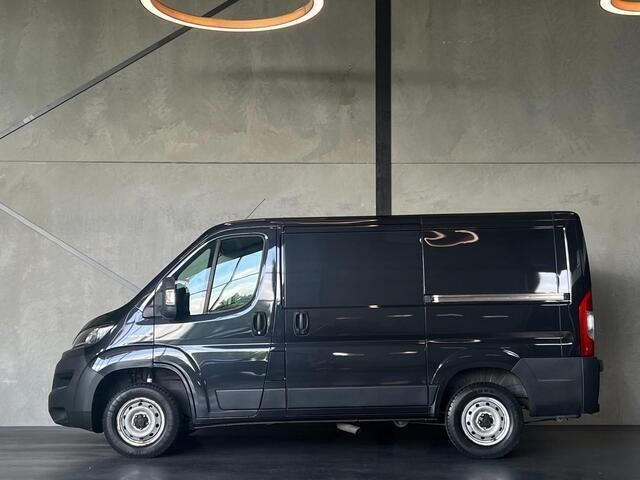 Zwart Gebruikt 2020 Fiat Ducato Van | € 16.890 (Goede deal) - Afbeelding 1/4