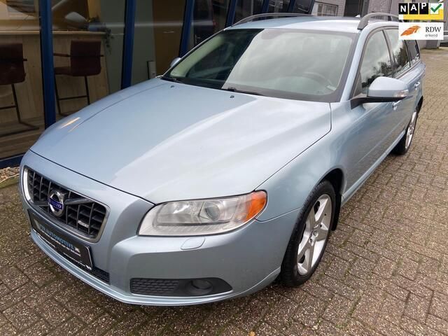 Blauw Gebruikt 2007 Volvo V70 Momentum Stationwagen | € 10.945 - Afbeelding 1/4