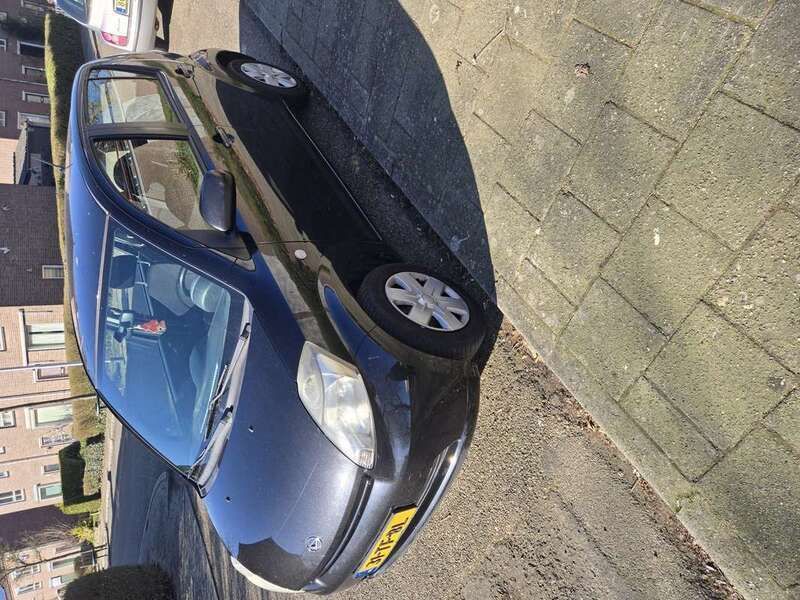 Zwart Gebruikt 2006 Daihatsu Sirion Hatchback | € 1.350 (Eerlijke prijs) - Afbeelding 1/4