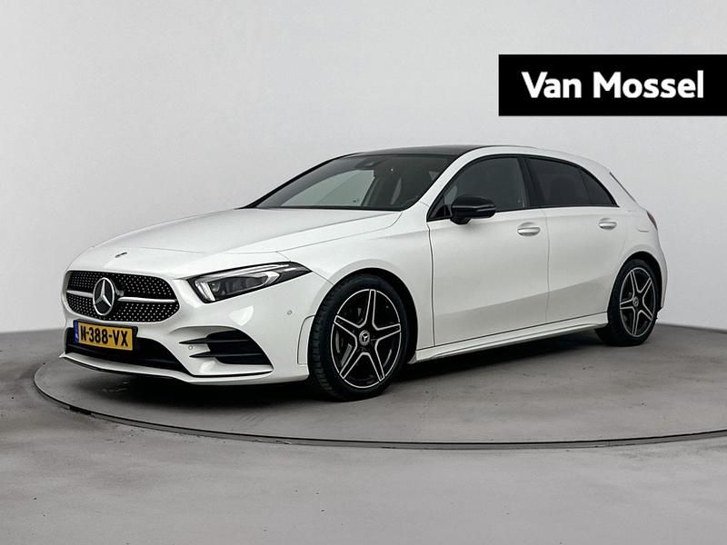 Wit Gebruikt 2022 Mercedes A200 Business Hatchback | € 31.440 (Eerlijke prijs) - Afbeelding 1/4