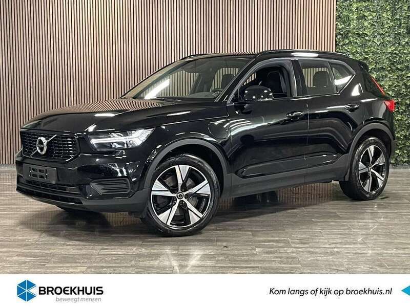 Zwart Gebruikt 2021 Volvo XC40 R-Design SUV | € 35.900 (Iets duurder) - Afbeelding 1/4