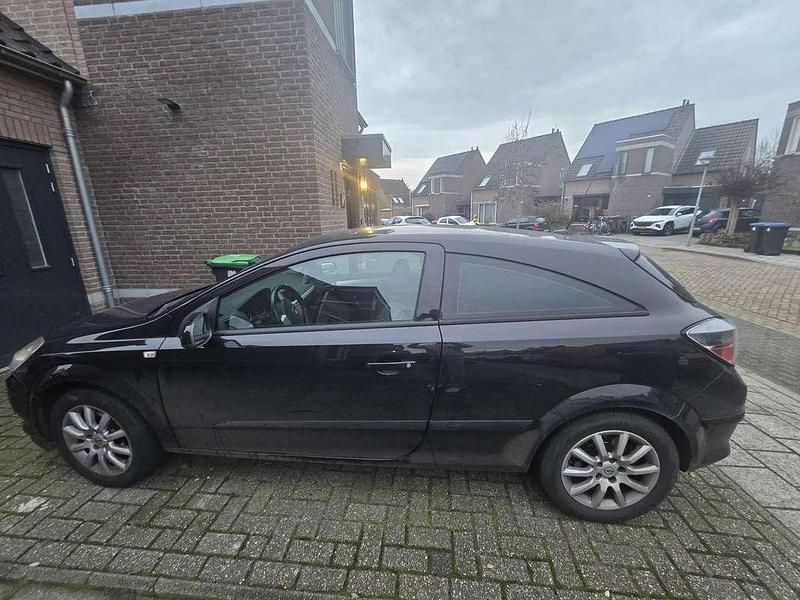 Occasion Opel Astra Sport 140 PK (102 kW) 2009 Zwart Coupé