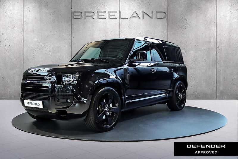 Santorini black (zwart metallic)zwart Nieuw 2025 Land Rover Defender SE Dynamic SUV | € 98.900 - Afbeelding 1/4