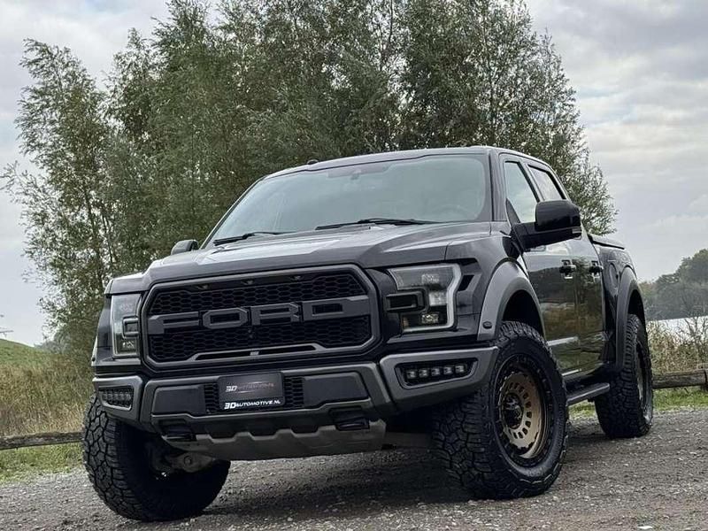 Zwart Gebruikt 2020 Ford F-150 Raptor Pickup | € 59.900 (Eerlijke prijs) - Afbeelding 1/4