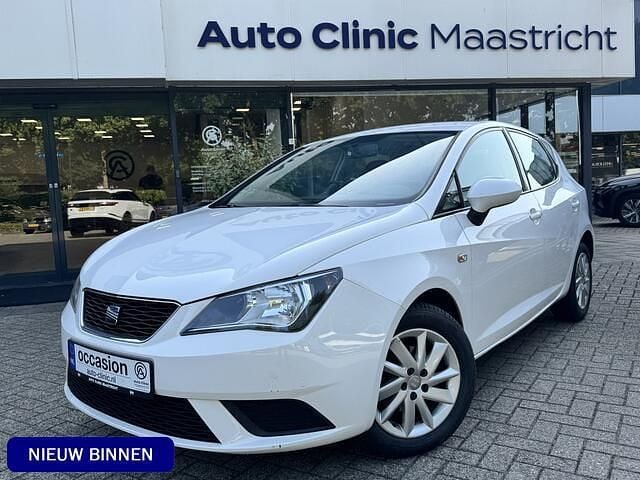 Wit Gebruikt 2013 Seat Ibiza Style Hatchback | € 7.445 (Iets duurder) - Afbeelding 1/4