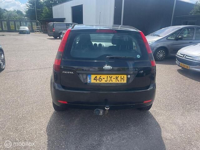 Occasion Ford Fiesta Ghia 80 PK (58 kW) 2002 Zwart Hatchback