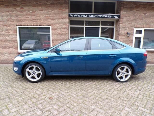 Occasion Ford Mondeo Titanium 125 PK (91 kW) 2007 Blauw, metallic lak Sedan