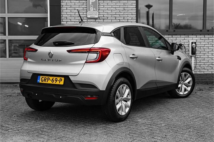 Occasion Renault Captur 90 PK (66 kW) 2021 Zilver (metallic) SUV