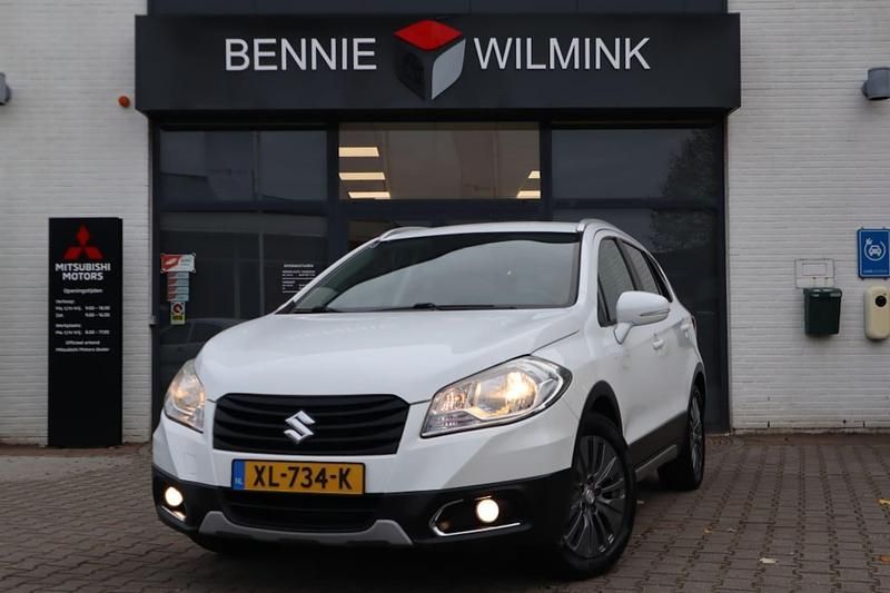 Wit Gebruikt 2014 Suzuki SX4 S-Cross Exclusive SUV | € 11.350 (Eerlijke prijs) - Afbeelding 1/4