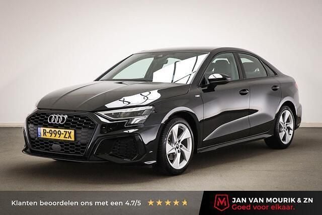 Zwart Gebruikt 2023 Audi A3 Basis Sedan | € 29.900 (Eerlijke prijs) - Afbeelding 1/4