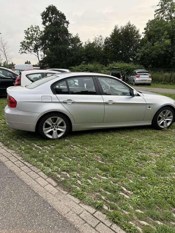 Gebruikt 2006 BMW 320 Sedan | € 5.500 (Iets duurder) - Afbeelding 1/4