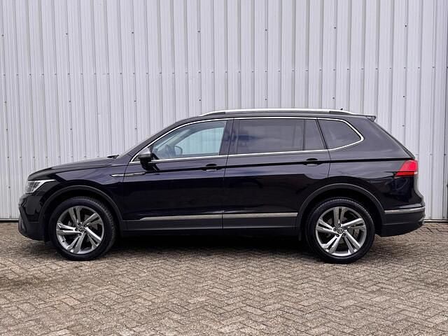 Occasion VW Tiguan Allspace 150 PK (110 kW) 2022 Zwart (metallic) SUV