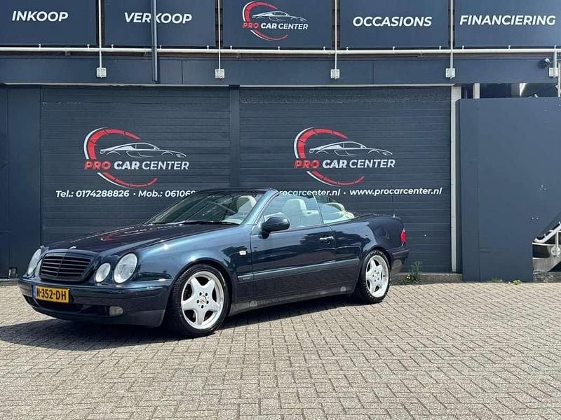 Blauw Gebruikt 2003 Mercedes CLK320 Elegance Cabriolet | € 6.999 (Super prijs) - Afbeelding 1/4
