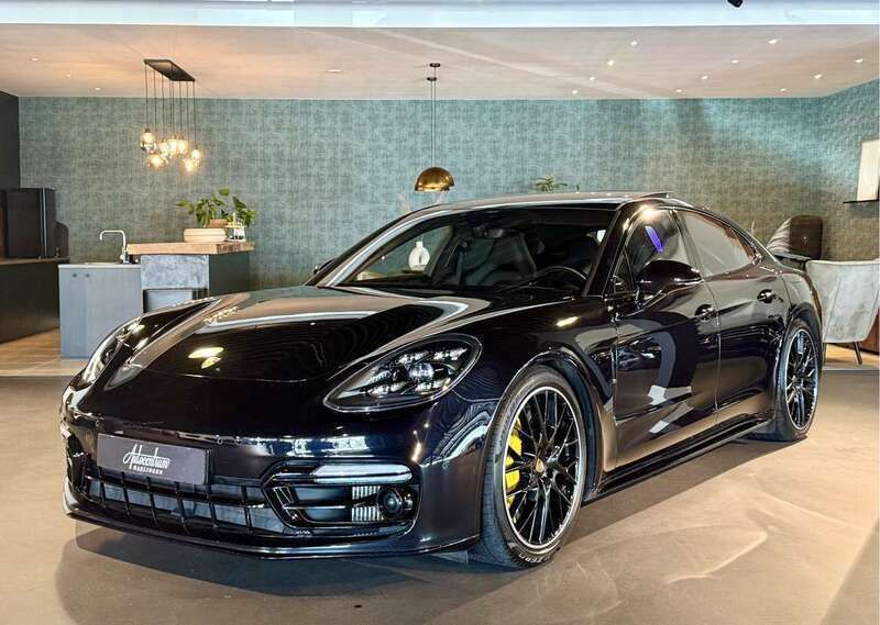 Zwart Gebruikt 2019 Porsche Panamera Turbo S Sedan | € 89.950 - Afbeelding 1/4