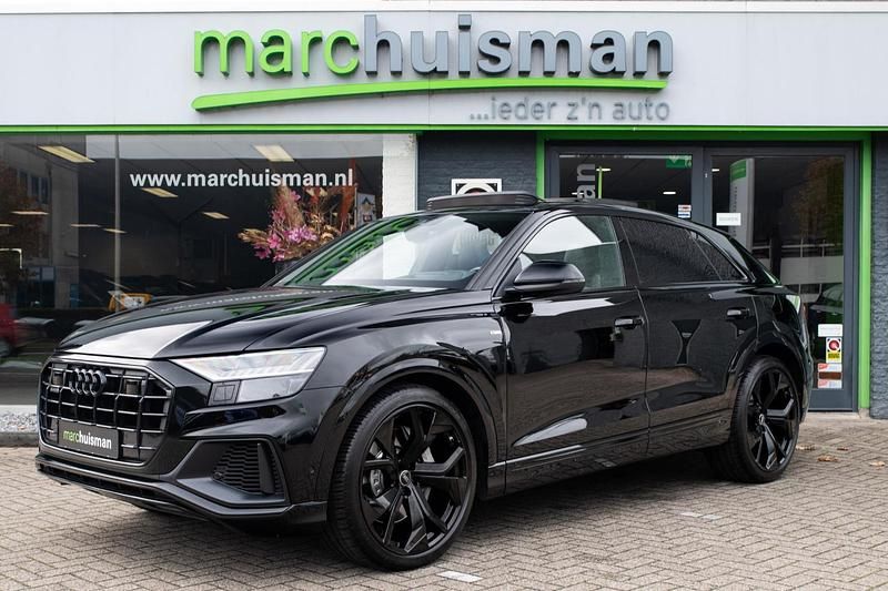 Zwart Gebruikt 2021 Audi Q8 S-Line SUV | € 74.345 - Afbeelding 1/4