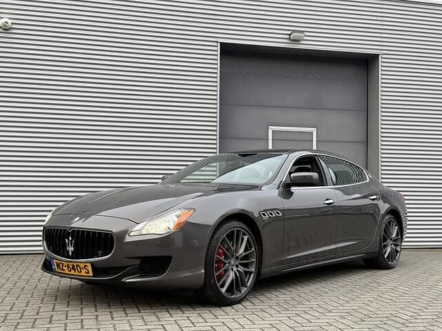 Grijs Occasion 2016 Maserati Quattroporte GranLusso Sedan | € 19.999 (Super prijs) - Afbeelding 1/4