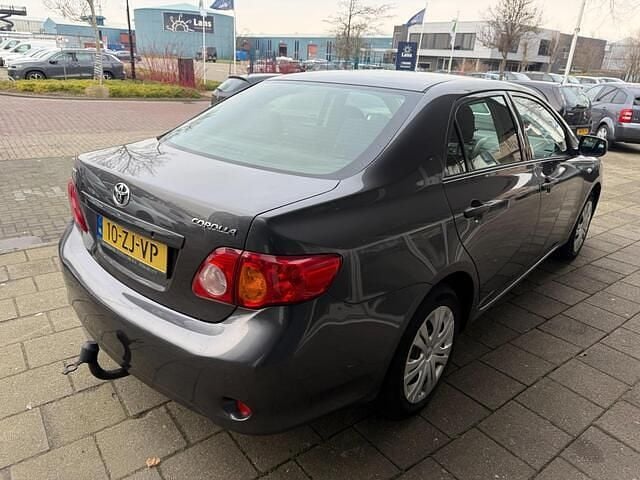 Occasion Toyota Corolla Terra 124 PK (91 kW) 2008 Grijs Sedan