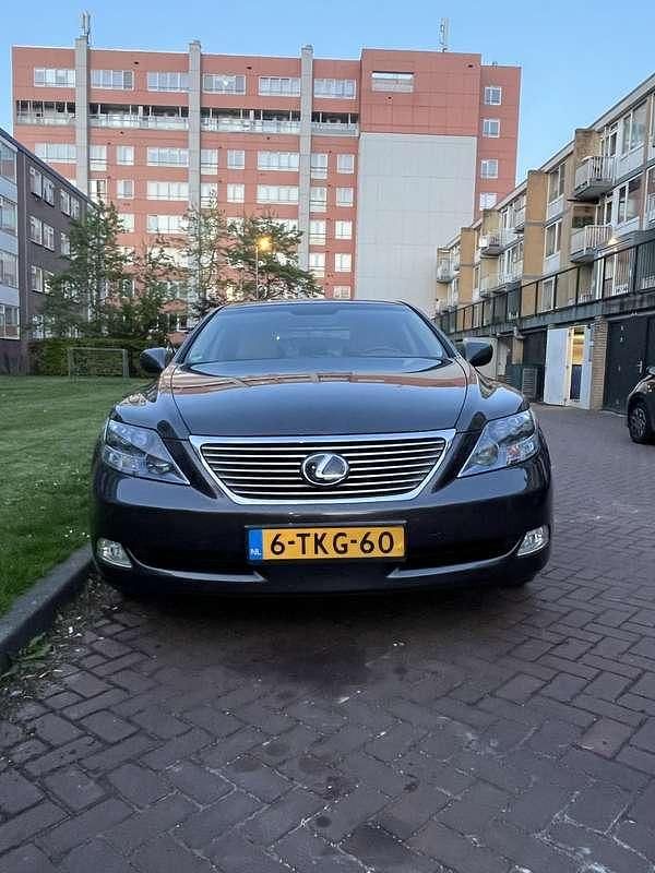 Occasion 2009 Lexus LS600 Sedan | € 17.400 - Afbeelding 1/4