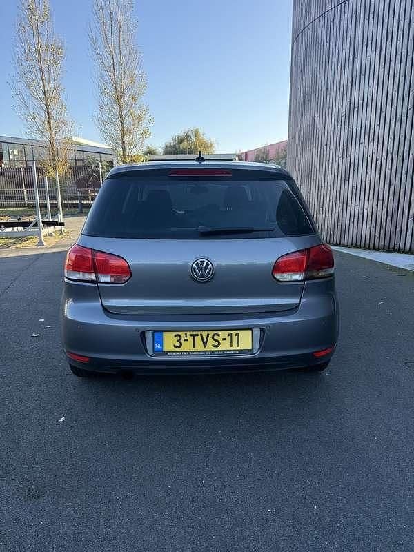 Grijs Gebruikt 2011 VW Golf VI Highline Hatchback | € 4.950 (Goede deal) - Afbeelding 1/4