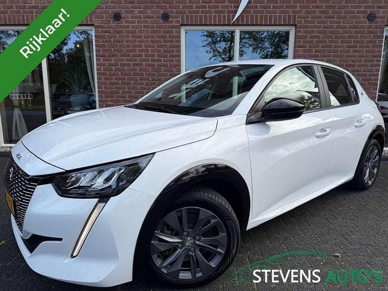 Wit Gebruikt 2022 Peugeot e-208 Active Hatchback | € 14.444 (Goede deal) - Afbeelding 1/4