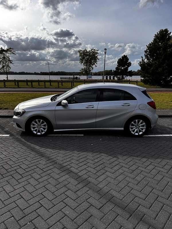 Occasion Mercedes A180 Edition 122 PK (89 kW) 2013 Zilver Hatchback