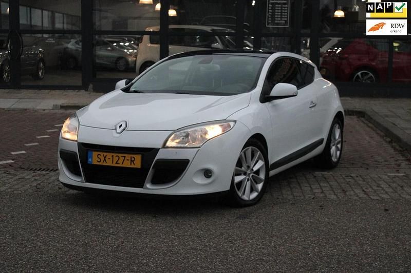 Wit Gebruikt 2010 Renault Mégane GT Line GT-Line Coupé | € 4.299 (Eerlijke prijs) - Afbeelding 1/4